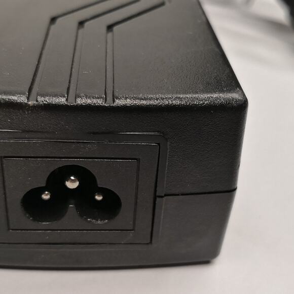 20V 9A (180W) AC Adapter Power Supply. Round Barrel Tip 7mm diameter. Charger PC - Picture 2 of 9